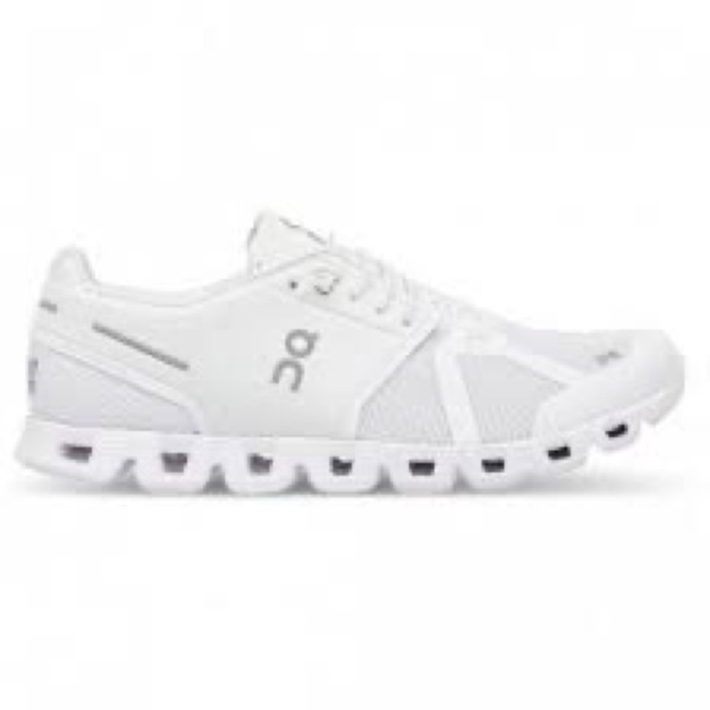 On womens cloud 5 shoes